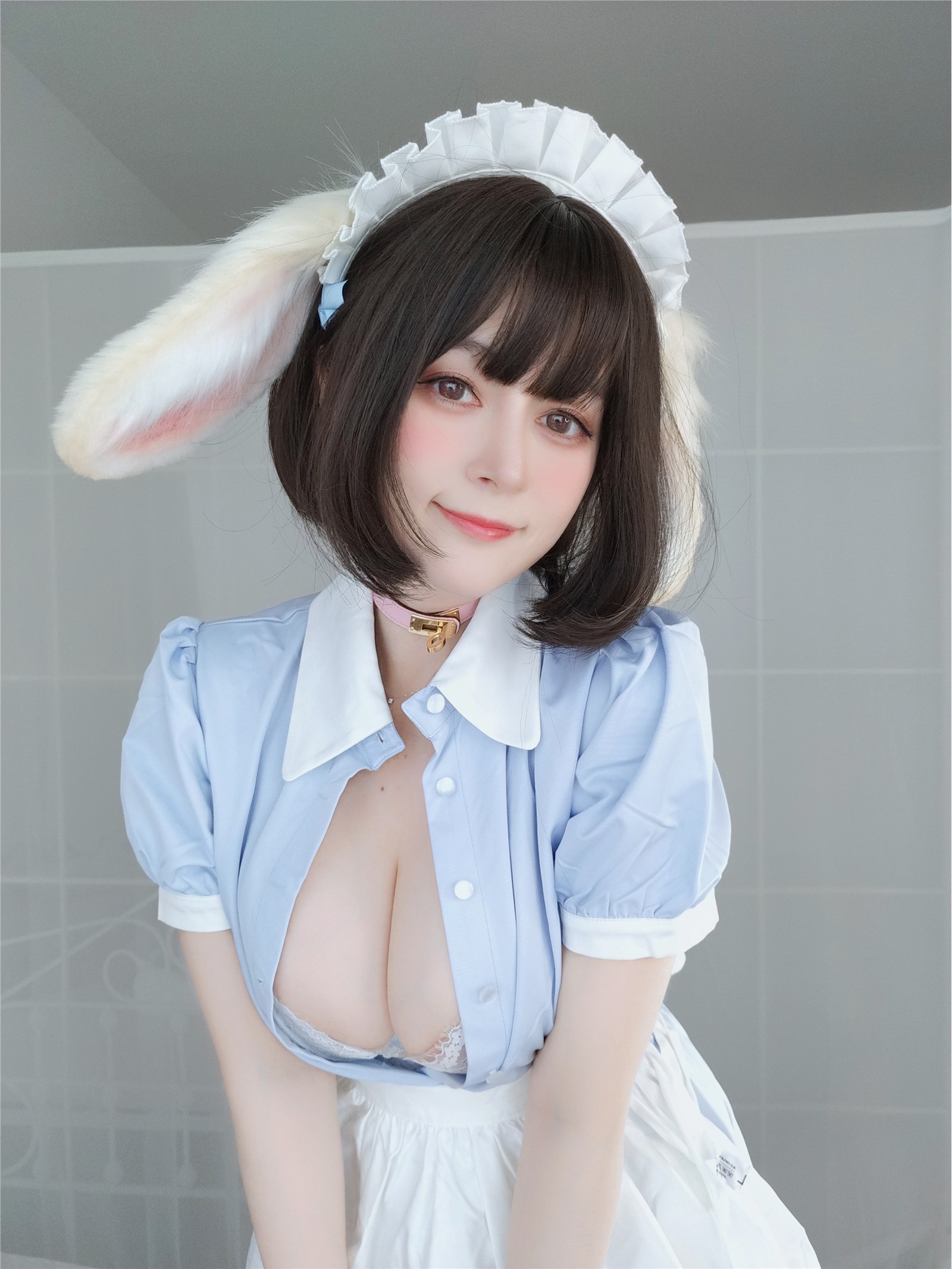 Miss Coser, Silver 81 NO.110 February 2022 February 2022 February 21 Rabbit Ear Maid(9)